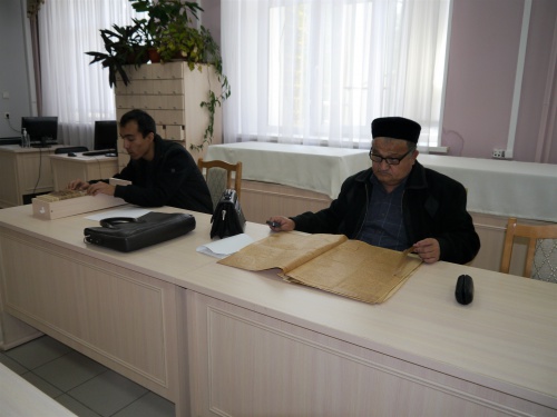 Узбекские ученые работают в Национальной библиотеке
